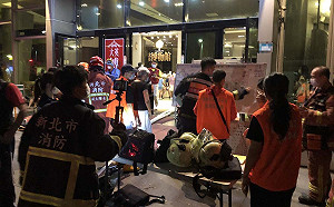 三峽詭異火警！16歲少年鑰匙插門孔反鎖4家人 失聯數小時認縱火