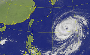 中颱「蒲公英」轉彎北上！氣象局示警：4地區恐現3米以上長浪