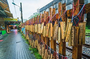 10月起新北十分瀑布公園開放時間至下午5時
