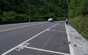 聽潺潺流水聲！新北石碇停車空間兼具自然生態保護