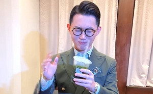 （影）視網膜金鐘獎主持超時 典禮結束罰喝15杯香菜汁