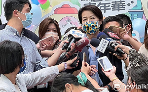 陳其邁、鄭文燦早知餐飲內用免隔板？黃珊珊酸：資訊比我們更暢通