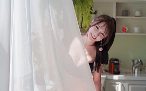 重視乳癌防治！樂天女孩巫苡萱曬性感泳裝照：做更好的自己