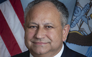 不鬆懈對南海關注 美海軍部長警告：亞洲侵略者下場會像入侵烏克蘭的俄國