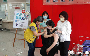 嘉市公費流感疫苗開打 黃敏惠：須與新冠肺炎疫苗施打間隔至少7天