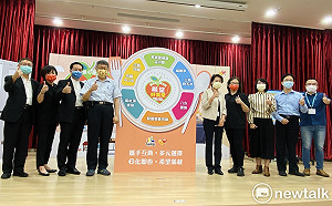 北市推希望好食堂助弱勢溫飽 蔡依林捐首台智慧便當機