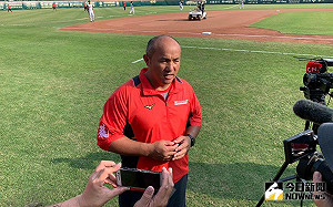 有球員穿拖鞋到球場被罵 張泰山難忘徐總嚴格