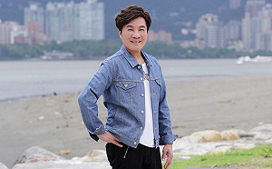 金曲台語歌手高向鵬驚傳跌倒昏迷！公司證實：加護病房觀察中