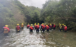 未滿15歲投保引爭議 旅平險全面下架 全教產:學校無從投保 學生權益何在?