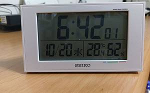 只有23小時的鬧鐘？ 沈政男 ： 日本買的鬧鐘會自己偷偷做這件事……