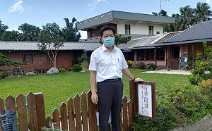 自爆也曾受威脅偵蒐同志 鄭寶清：好在客家硬頸精神救了我