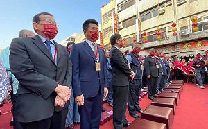 顏寬恒嘆｢故鄉依舊空污嚴重｣ 遭酸：不能因盧秀燕沒出來刪Q就背刺!