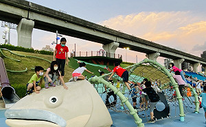 新北熊猴森樂園 開放草皮區定點飲食