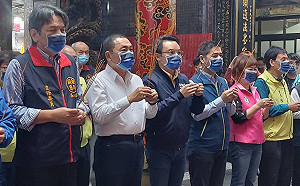 恭祝顯應祖師聖誕！頂泰山巖捐新北百萬防疫基金暨急難救助金