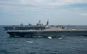 卡爾文森vs.加賀「結伴」同行 南海操演美軍「炫」F-35C、CMV-22B