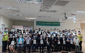 高市連鎖藥局響應加入 社區毒品防制關懷站亮起來