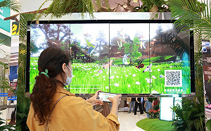 擴大5G創新服務 手機漫遊沉浸式百貨森林拿大獎