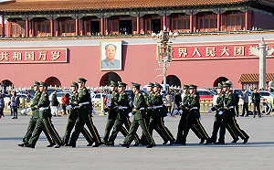不准過聖誕節！中企改過「毛誕節」 網譏：以後過「習誕節」？