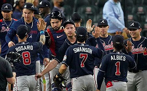 打爆太空人先發　勇士世界大賽首勝