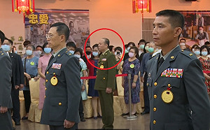 先走私後說謊！黃國昌痛斥國安私菸案陳敏華 升少將「踐踏軍人尊嚴」