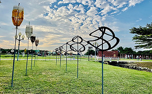 「裝神弄鬼」拿獎品！德元埤荷蘭村風車節萬聖節週10/30搞怪登場