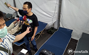 夜宿凱道 羅智強嗆：民進黨吃香喝辣早忘人民付託