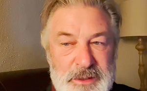 亞歷鮑德溫誤殺女攝影師後首露面！稱事故發生機率僅「兆分之一」