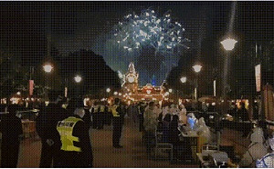 一驗3萬人！上海迪士尼煙火下快篩 網：太魔幻