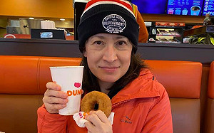 蕭美琴完成任務嗑甜甜圈療癒 釣陳宗彥開支票請客