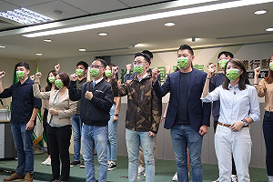 民進黨青年部從北到南進行街講 要走出同溫層