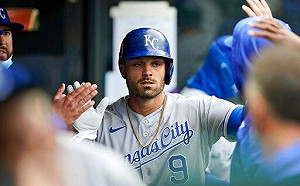 皇家32轟洋砲去哪？團野村透露去向