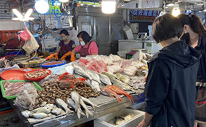 嘉縣布袋觀光漁市振興滿額贈  送農委會認證精品魚鬆