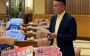 補助經費逐年短缺  陳偉杰嗆新北遇中央就得「綠卡」