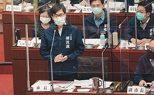 議會總質詢談公投案 陳其邁：事涉高雄發展盼市民做智慧選擇