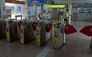 北捷規定鬆綁！可充電、使用飲水機