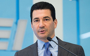 拜登「企業疫苗令」年底上路 FDA前局長：美疫情將在明年1月結束