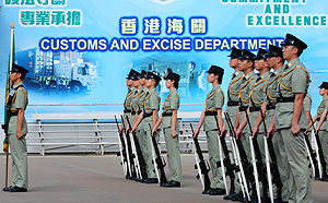 案外案 ! 香港海關破獲6萬克可卡因   意外扯出1.3億港元洗錢案