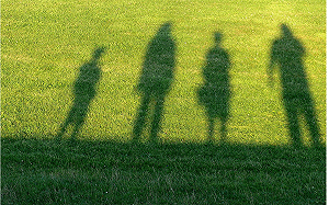 史上最大家庭！過年圍爐坐滿炸60人