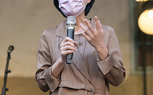 鄭麗君籲：台灣人和香港人在這個時候必須撐著彼此