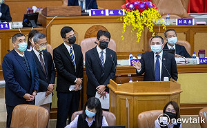 憂民眾接種AZ疫苗打氣冷淡 侯友宜：地方執行壓力很大