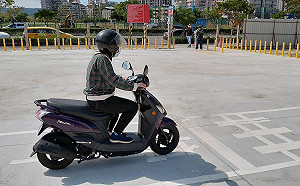 暑假機車考照人數暴增 公路總局：各監理站下周起加開名額增10%