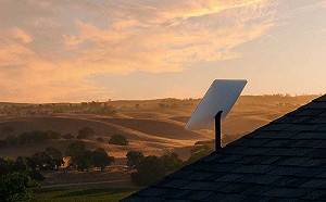 SpaceX推新款星鏈網路天線盤!改方形外觀體積更輕巧