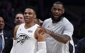 生日夜湖人慘敗 球迷喊詹皇快回來！