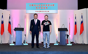 民進黨:藍開放含萊劑美牛9年卻反美豬 雙標且反科學