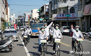 「騎」動公投宣傳  陳亭妃鐵馬隊下營出發喊「四個不同意,台灣就會贏」