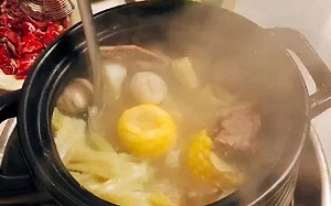 吃薑母鴨後突倒地猝死!醫曝2關鍵