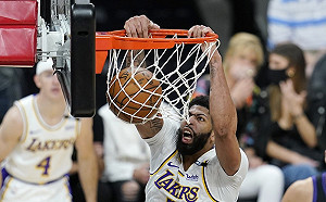 Davis狂砍34分 率湖人主場拔刺