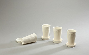 「國際咖啡杯大賽」 新北陶博館展出50件入選作品