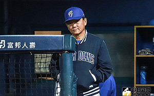 贏球治百病!布魯斯改當總教練?