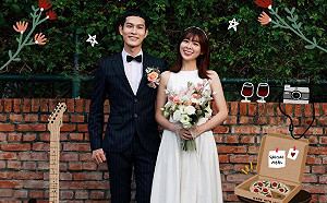 宇宙人阿奎結婚了!甜娶8年插畫家女友:彼此成為更好的人